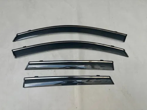 Aletas Bota Agua Premium Geely Coolray/ New / Lite 2023-2027 Policarbonato 3mm Acero Inox